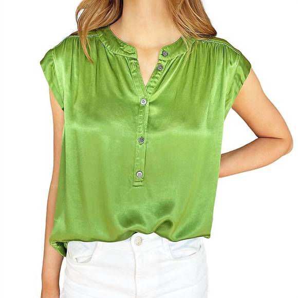 RAQUEL ALLEGRA Tops - NEW RAQUEL ALLEGRA henley top in leaf